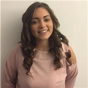 Sono una ragazza diplomata in lingue, e mi piacerebbe trasmettere le mie conoscenze in provincia di Napoli